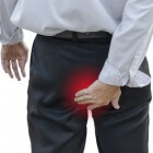 Anuskramp: oorzaak en symptomen van krampende pijn anus