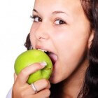 Oraal allergiesyndroom: Symptomen aan mond na eten voeding