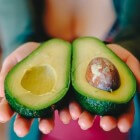 Avocado's: Voordelen voor gezondheid van vrucht avocado