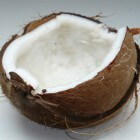 Kokosolie: uit kokosnotenvruchtvlees en het gebruik