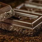 Bloeddruk verlagen met chocolade: pure chocolade & bloeddruk