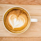 Cafeïneoverdosis: Problemen met hart, maag, darm & hersenen