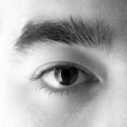 Droge ogen syndroom: Symptomen & behandelingen van oogziekte