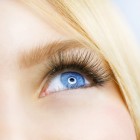 Kledingadvies voor mensen met bruin haar en blauwe ogen