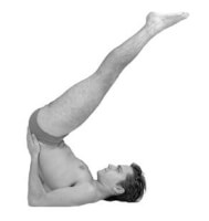 Yogahouding (viparita karani mudra) uit hatha yoga / Bron: Marcocarvalho, Wikimedia Commons (CC BY-3.0)