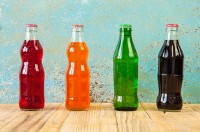 Als je veel frisdrank drinkt, neemt de kans op overgewicht toe. / Bron: Leemonton/Shutterstock.com