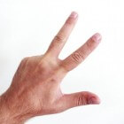 Pijn in vinger of pijnlijke vingers: oorzaken van vingerpijn