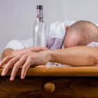 Alcoholintoxicatie: Behandeling van alcoholvergiftiging