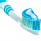 Tips bij keuze van tandenborstel voor poetsen van tanden