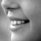 Loszittende tand: oorzaken en behandeling van losse tanden