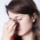 Sinusitis: symptomen, oorzaak en behandeling (met spray)