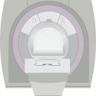 MRI-scan: Dwarsdoorsneden van het lichaam via een magneet