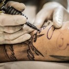 Tatoeage: Complicaties na krijgen van tattoo