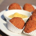 Hoeveel calorieën hebben snacks van de frituur of snackbar?