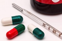 Door het overmatig gebruik van antibiotica ontstaat mogelijk een gelige tongkleur / Bron: Stevepb, Pixabay