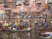 De ghats van Varanasi / Bron: JM Suarez, Wikimedia Commons (CC BY-2.0)