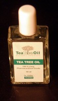 Tea tree olie / Bron: Kriplozoik, Wikimedia Commons (CC BY-SA-3.0)