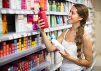 Kies een goede anti-roos shampoo / Bron: Lakov Filimonov/Shutterstock.com