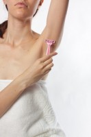 Irritatie en lymfeklierzwelling na het scheren van de oksel / Bron: Loginovworkshop/Shutterstock.com