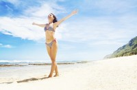 Je lichaam maakt vitamine D aan na blootstelling aan zonlicht / Bron: Istock.com/LiudmylaSupynska