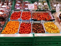 Verschillende soorten cherrytomaten op de markt / Bron: Fructibus, Wikimedia Commons (CC0)