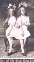 <I>Daisy en Violet Hilton</I> / Bron: Publiek domein, Wikimedia Commons (PD)