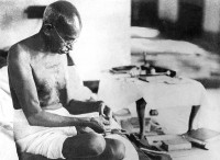 Gandhi, augustus 1942 / Bron: Kanu Gandhi, Wikimedia Commons (Publiek domein)