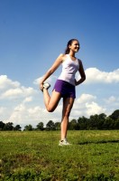 Bron: Http://www.public-domain-image.com/free-images/sport/fitness-and-jogging/female-at-quadriceps-stretc