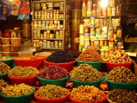 Olijven op een Algerijnse markt / Bron: Gwili, Wikimedia Commons (CC BY-SA-3.0)