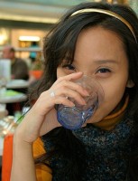 Water drinken is ook voor constipatie goed. / Bron: Kristiaan, Wikimedia Commons (CC BY-2.0)