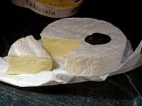 Camembert bevat veel meer tyramine dan andere kaassoorten. / Bron: Jon Sullivan, Wikimedia Commons (Publiek domein)