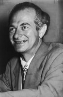 Linus Pauling ca. 1954 / Bron: US-Gov, Wikimedia Commons (Publiek domein)